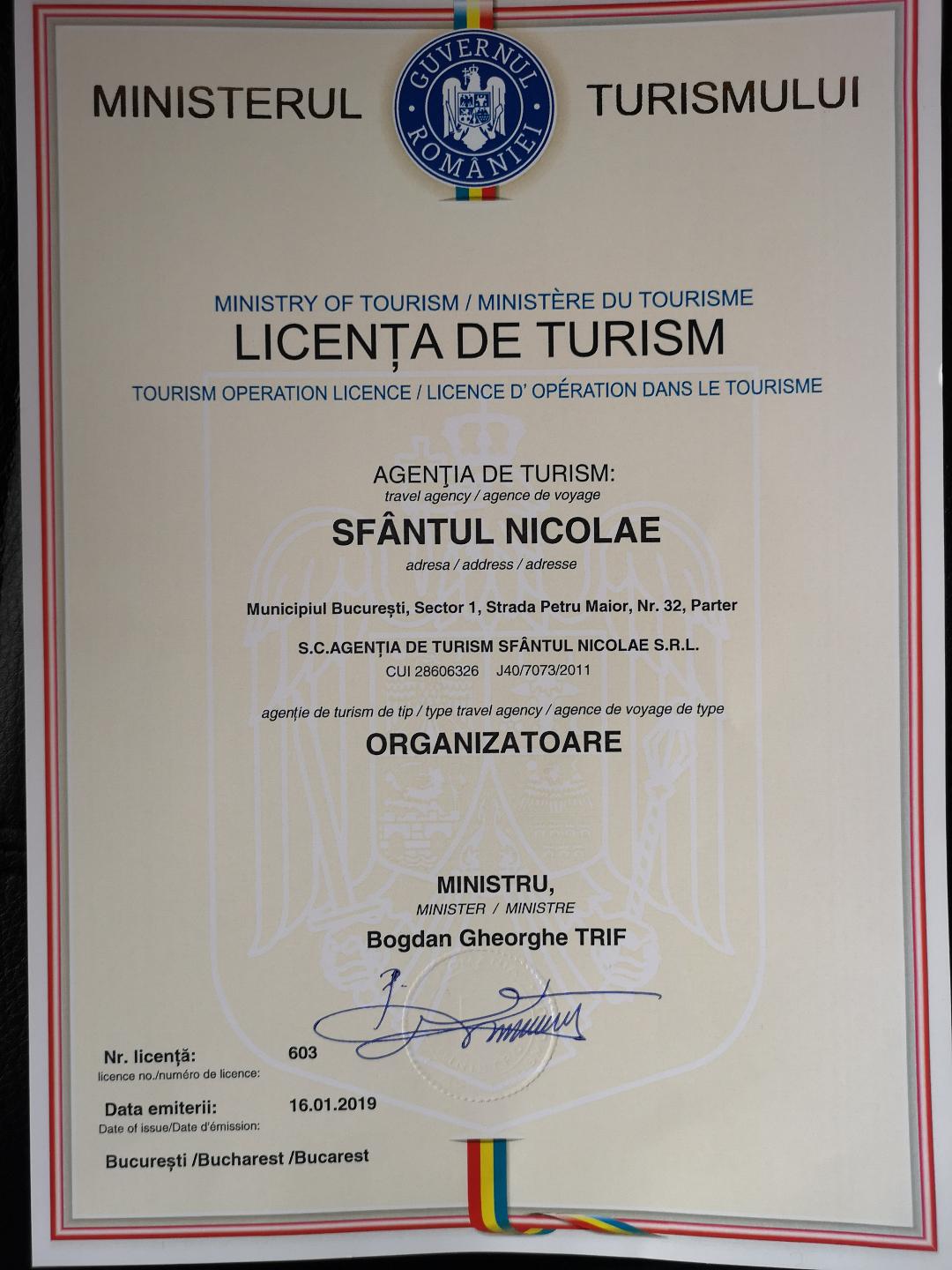 poza licenta turism.jpg (156 KB)